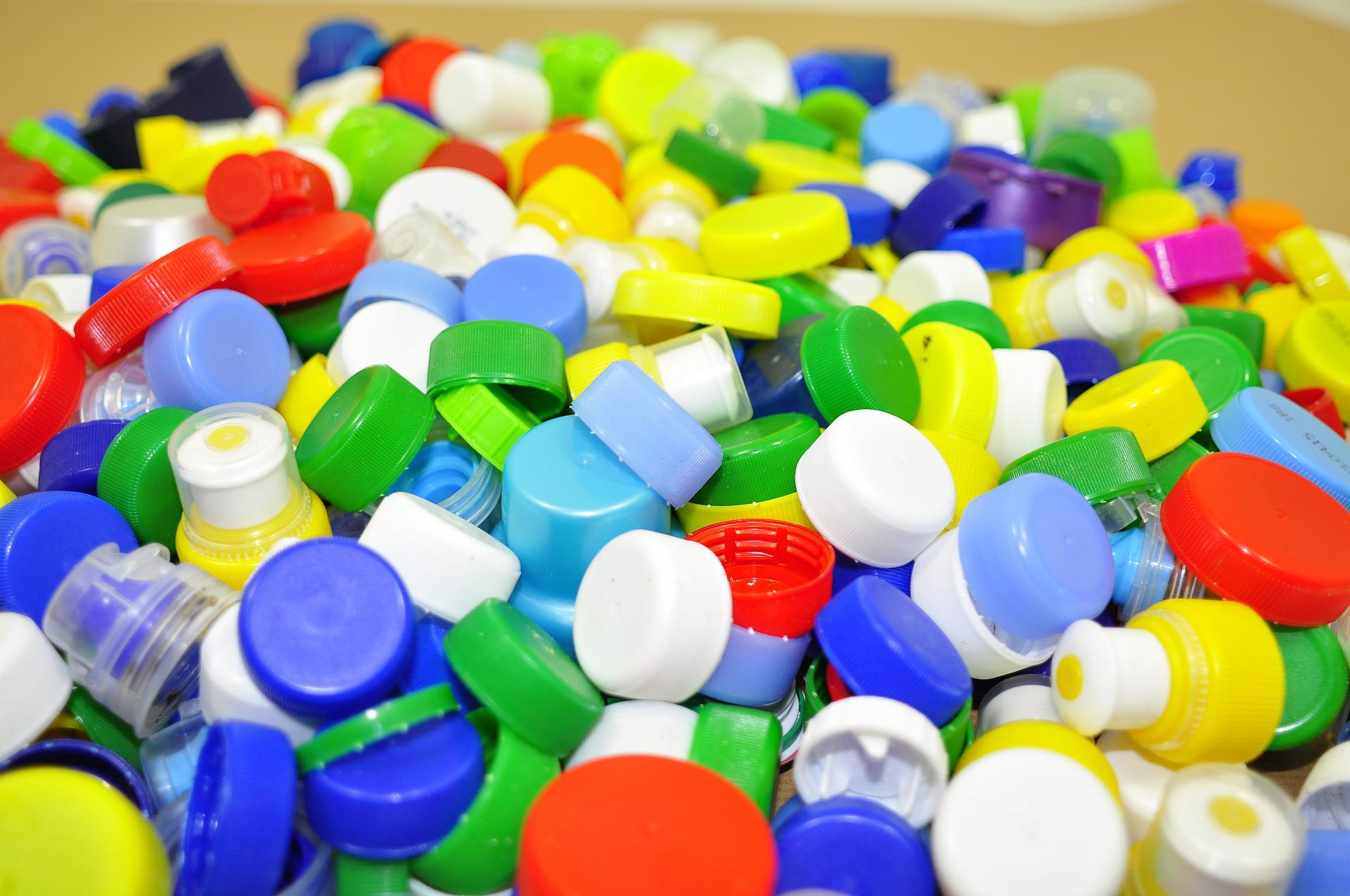 portachiavi tappi di plastica