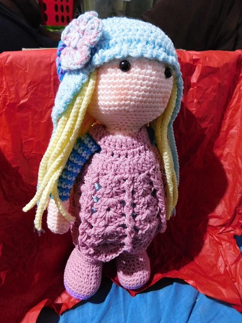 amigurumi pupazzo