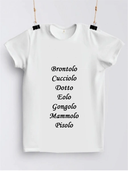 Maglietta bianca unisex personalizzata con nomi in corsivo - StampaSi