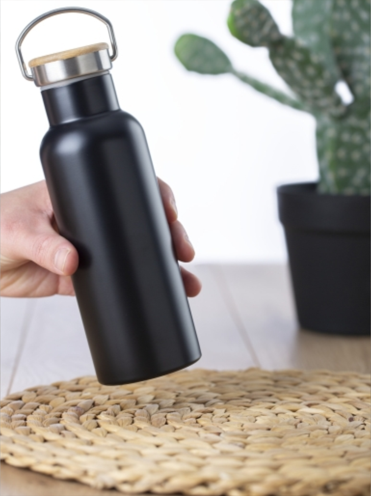 MNSRUU Borraccia Termica In Acciaio Inox 600ml - Mantiene Freddo 24h E Caldo 8h - Ideale Per Sport, Scuola E Viaggi