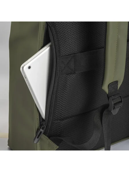 zaino-porta-pc-waterproof-in-ecopelle-brera-bpk-verde-scuro-28.webp