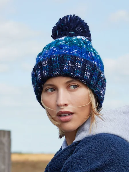 cappello-invernale-con-pon-pon-personalizzabile-beechfield-corkscrew-pom-pom-23.webp