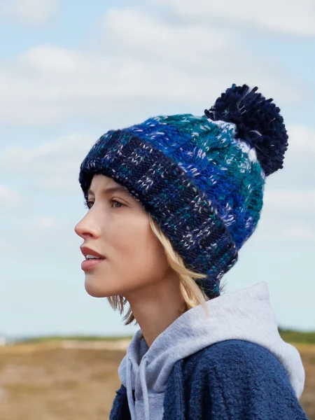 cappello-invernale-con-pon-pon-personalizzabile-beechfield-corkscrew-pom-pom-24.webp