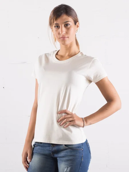 t-shirt-starworld-gold-label-ladies-retail-t-shirt-14.webp