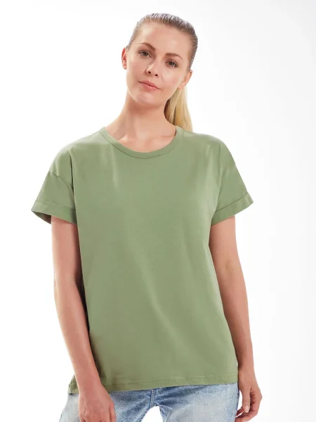 maglietta-da-donna-personalizzata-mantis-the-boyfriend-t-7.webp