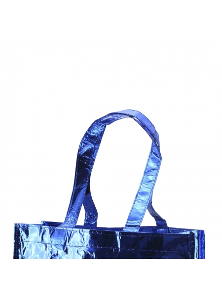 6_shopper-in-tnt-california.jpg