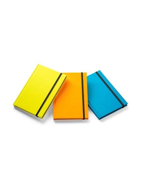 12_taccuino-con-elastico-e-cover-dai-colori-fluo-da-227-eur.jpg