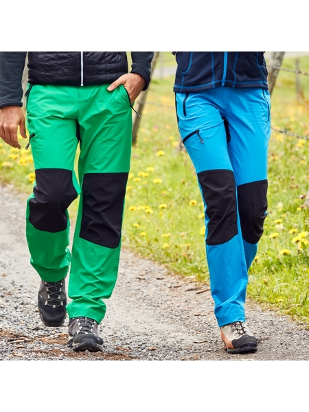Abbigliamento trekking con logo personalizzato | StampaSi