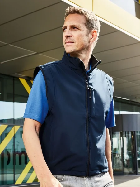 gilet-uomo-in-softshell-james-nicholson-mens-softshell-vest-39.webp