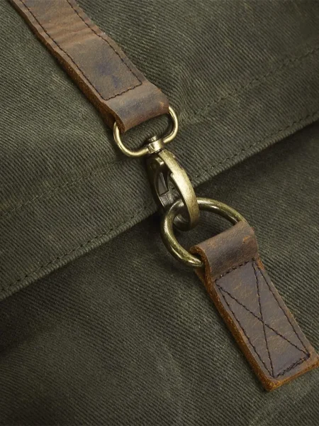 zaino-classico-porta-pc-quadra-heritage-waxed-canvas-6.webp