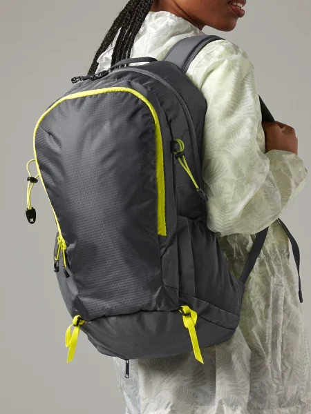 zaino-da-trekking-25-litri-personalizzato-quadra-slx-lite-daypack-18.webp