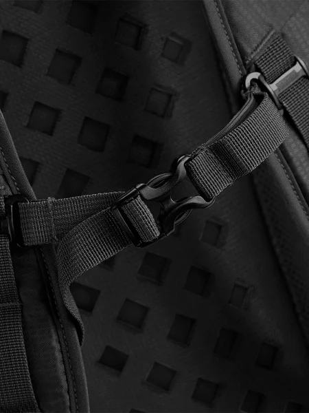 zaino-da-trekking-25-litri-personalizzato-quadra-slx-lite-daypack-20.webp