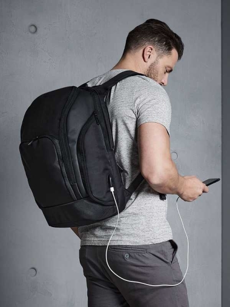 Zaino porta pc personalizzato Quadra Pro-Tech Charge Backpack