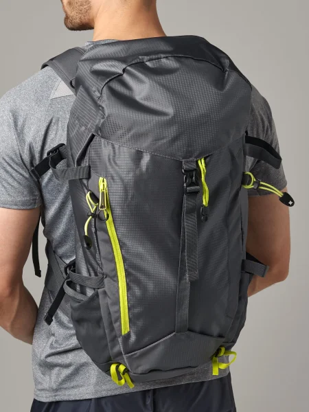 zaino-da-trekking-impermeabile-quadra-19.webp