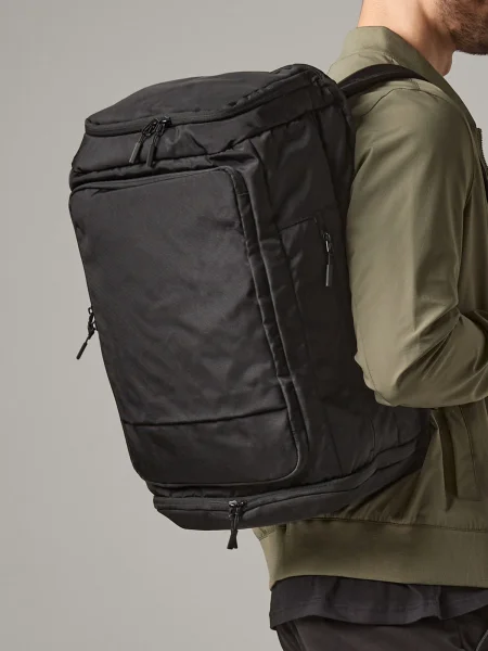 borsone-per-viaggio-personalizzato-quadra-pitch-black-72-12.webp
