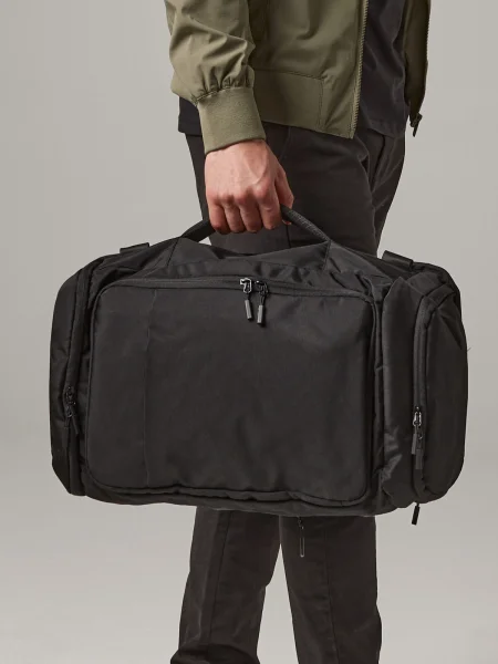 borsone-per-viaggio-personalizzato-quadra-pitch-black-72-16.webp