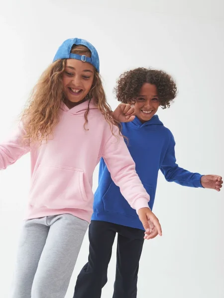 felpa-con-scritta-personalizzata-per-bambini-in-tessuti-ecologici-just-hoods-awdis-15.webp