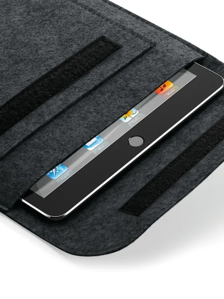 custodia-per-tablet-personalizzata-bag-base-felt-ipadr-slip-charcoal-melange-12.webp