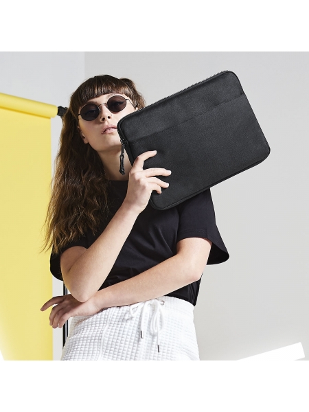 Custodia Essential 13