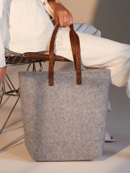 shopper-in-poliestere-personalizzata-bag-base-premium-felt-15.webp