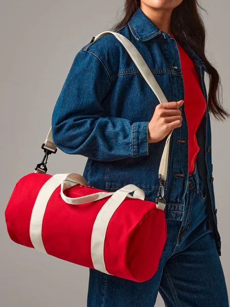 borsone-con-tracolla-personalizzato-bag-base-mini-barrel-bag-27.webp