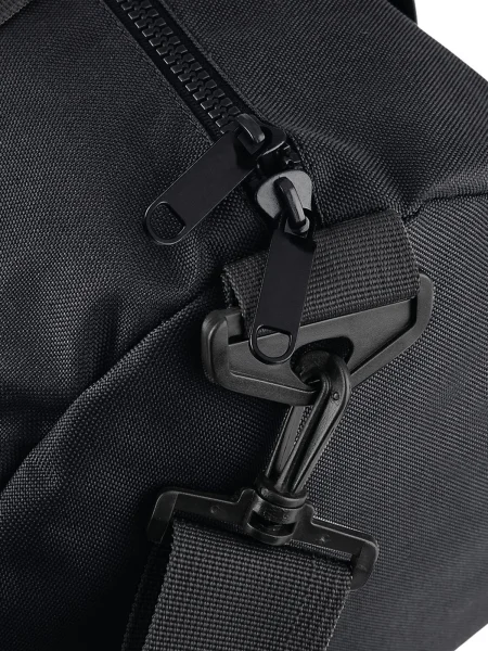 borsone-con-tracolla-personalizzato-bag-base-mini-barrel-bag-black-black-35.webp