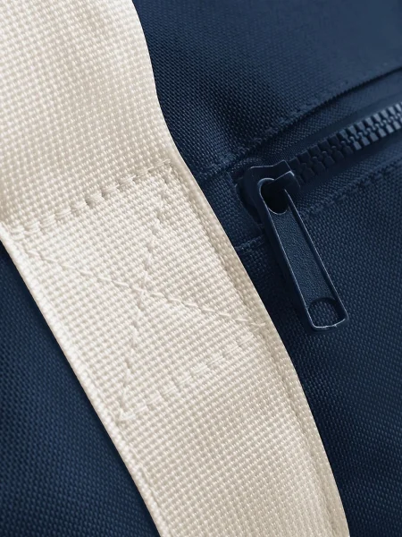 borsone-con-tracolla-personalizzato-bag-base-mini-barrel-bag-french-navy-off-white-52.webp