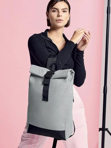 zaino-roll-top-personalizzato-bag-base-reflective-roll-top-backpack-22.webp