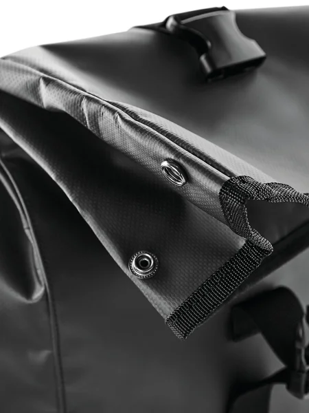 zaino-roll-top-impermeabile-personalizzato-bag-base-tarp-roll-top-backpack-black-27.webp