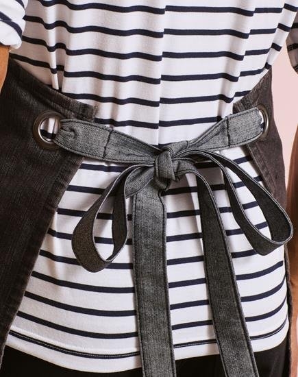 3_grembiuli-da-bar-denim-con-taschino-porta-penna-da-879-eur.jpg