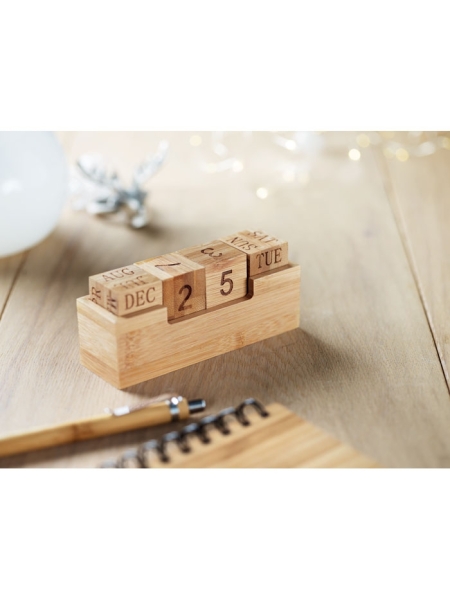 Calendario perpetuo da tavolo in bamboo personalizzato Kerenda