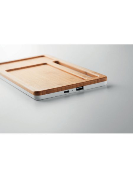 carica-cellulare-wireless-in-bambu-con-cavo-tipo-c-bianco-5.jpg