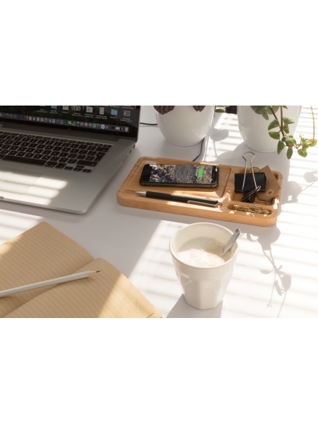 Organizer con caricabatterie wireless in bamboo personalizzato Bertram