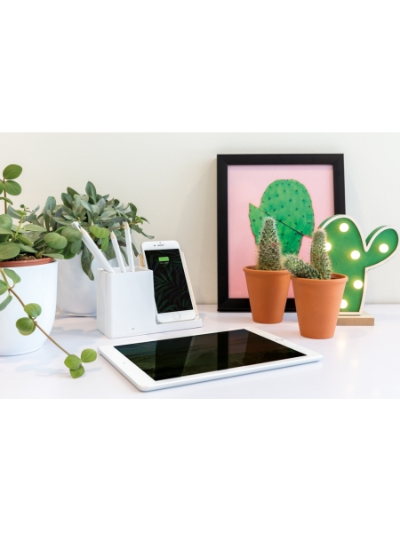 Portapenne da scrivania con caricabatterie wireless in plastica e bamboo personalizzato Blaise