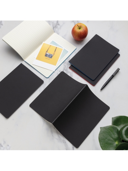 Taccuino A5 con bordi colorati personalizzato Cuthbert