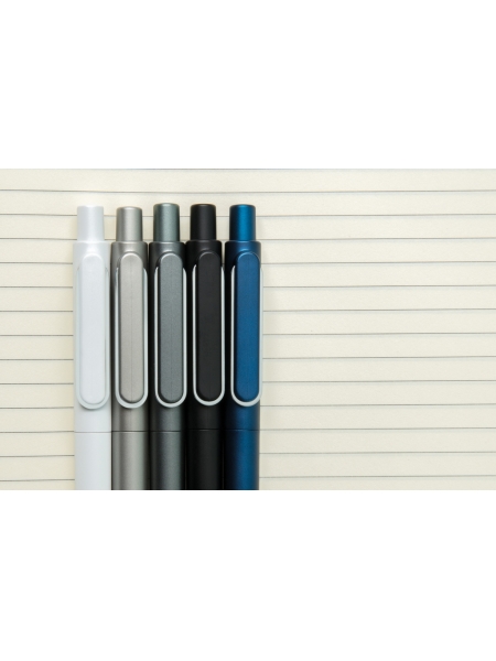 Penna economica con finiture in metallo personalizzata X6