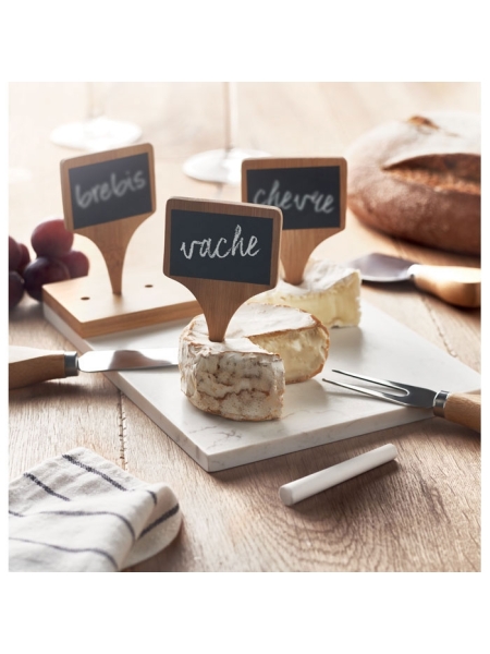 Tagliere con coltelli per formaggio personalizzato Banli