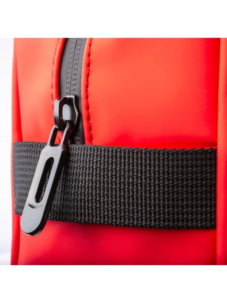 trousse-uomo-personalizzata-in-poliuretano-soffice-demi-design-milano-brera-case-03-rosso-12.webp