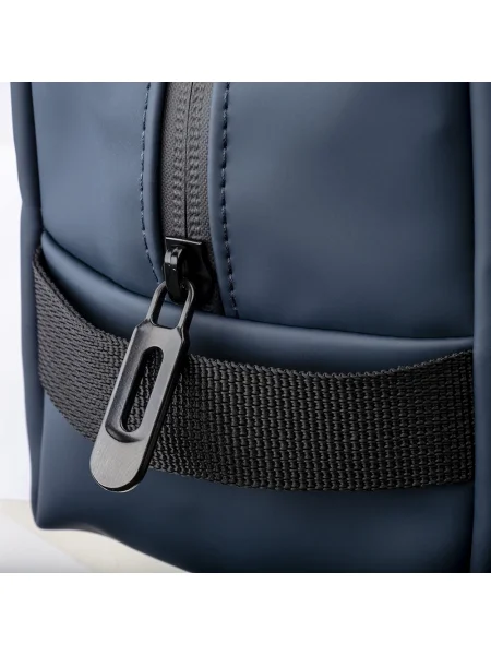 trousse-uomo-personalizzata-in-poliuretano-soffice-demi-design-milano-brera-case-blu-scuro-31.webp