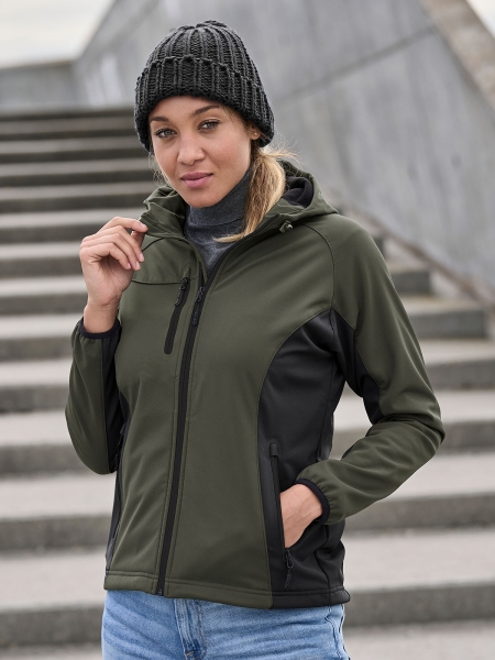 Giacca softshell donna personalizzata lightweight