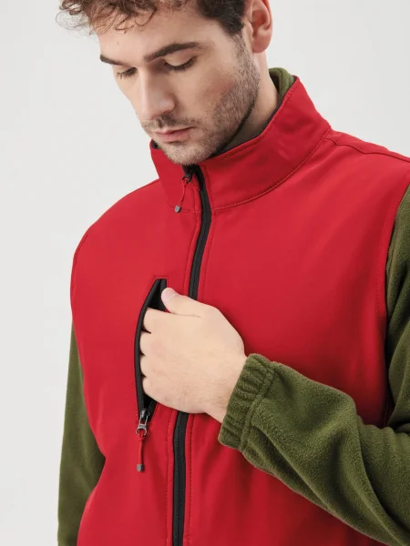 gilet-in-softshell-personalizzabile-black-spider-traveller-79.webp