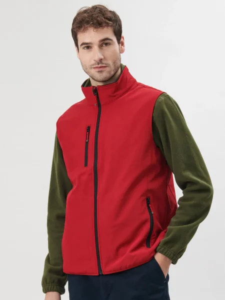 gilet-in-softshell-personalizzabile-black-spider-traveller-81.webp