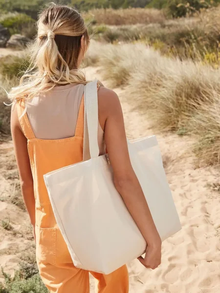 shopper-personalizzate-in-cotone-organico-marina-40x39x19-cm-3.webp