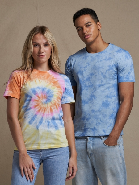 T shirt personalizzate colorate alla moda