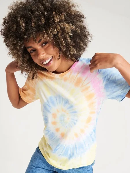 t-shirt-personalizzate-colorate-alla-moda-3.webp