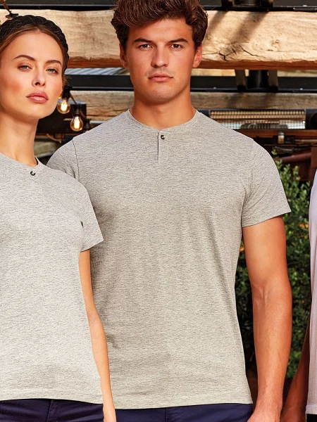 maglietta-con-logo-per-uomo-in-tessuto-riciclato-15.webp