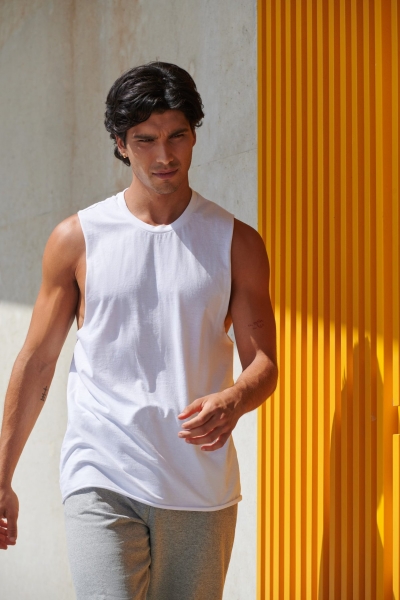 4_canotta-uomo-essential-wear-skinnifit.jpg