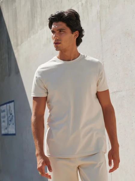 maglietta-unisex-180-g-m2-skinnifit-sustainable-generation-t-19.webp
