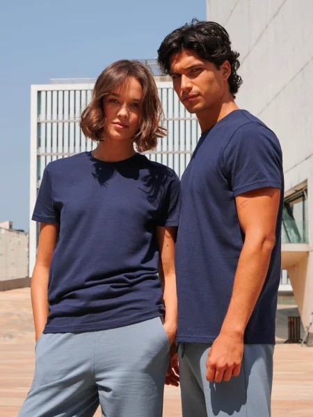 maglietta-unisex-180-g-m2-skinnifit-sustainable-generation-t-21.webp