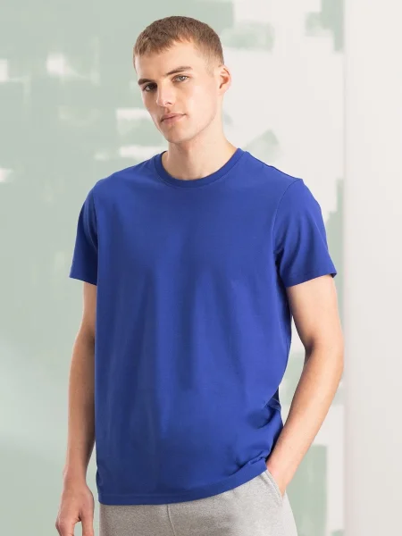 maglietta-unisex-180-g-m2-skinnifit-sustainable-generation-t-22.webp